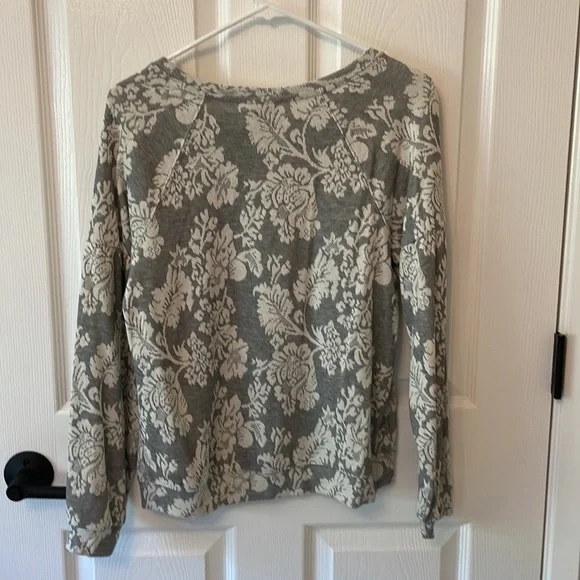 Knox Rose floral pullover - Picture 6 of 8